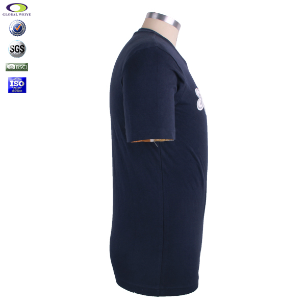 灰底白字印花男士黑色圆领短袖T恤